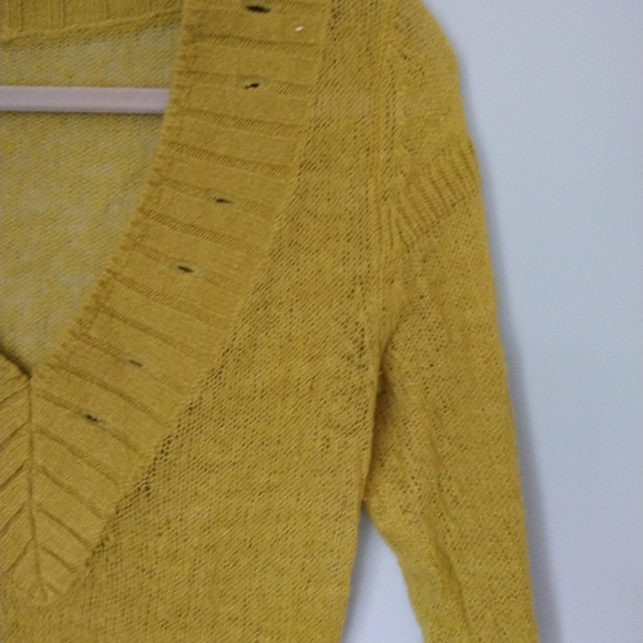 Green Chartreuse Knitted Cardigan Pullover with Large Collar, Long Sleeve - Picture 5 of 5